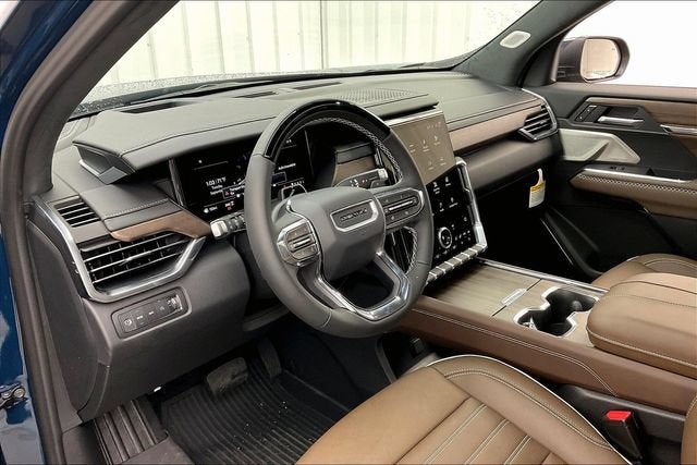 2027 GMC Acadia Denali Ultimate