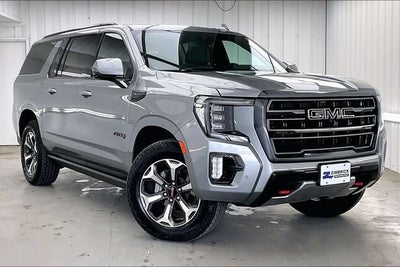 2023 GMC Yukon XL AT4