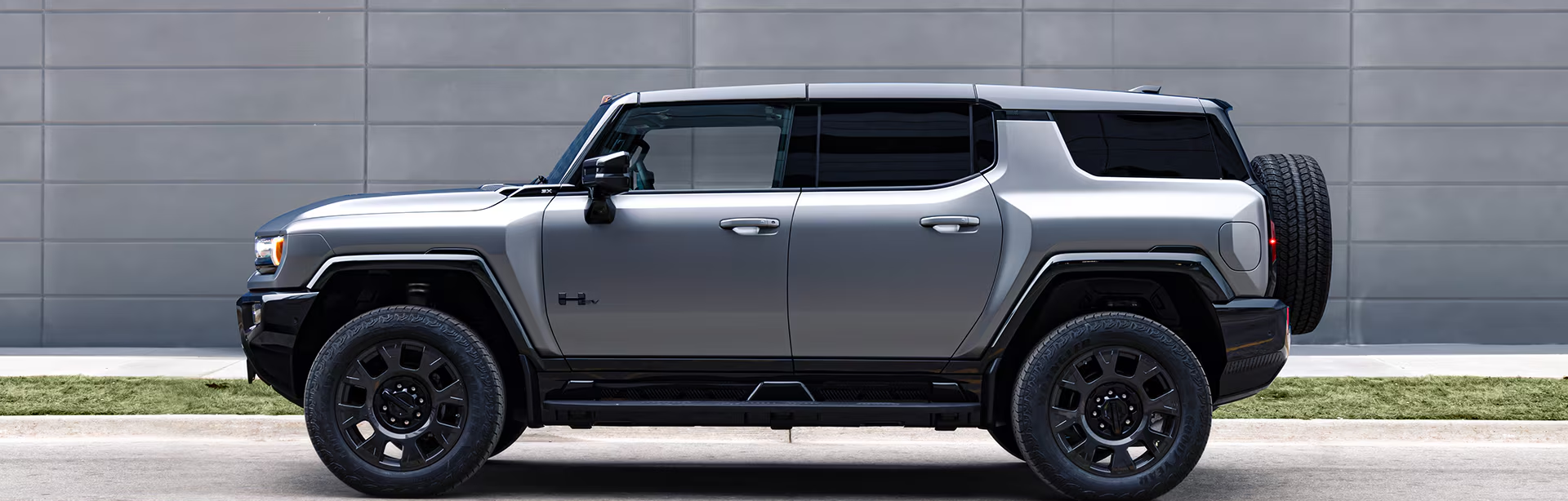 GMC Hummer EV SUV
